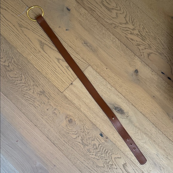 Lauren Ralph Lauren brown leather belt with an ornate gold-tone O-ring buckle - Picture 4 of 7